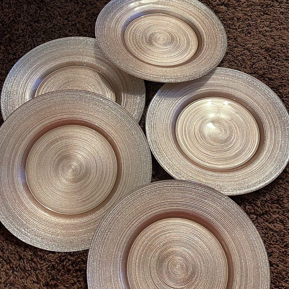Plates - Picture 5 of 7